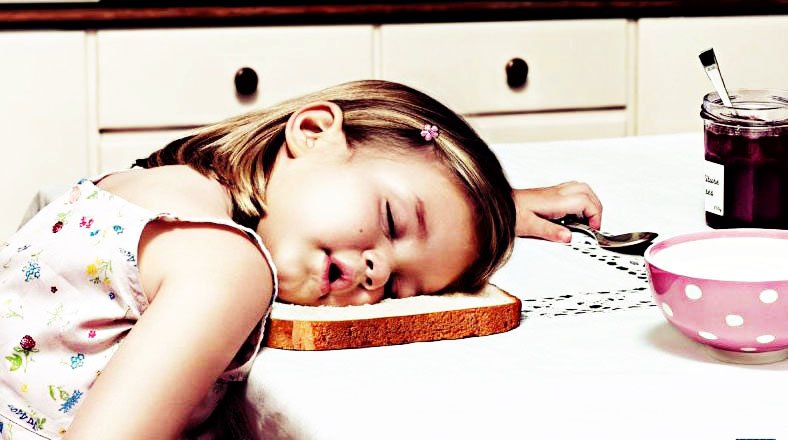 how-do-food-and-eating-relate-to-sleep-holistic-sleep-coaching