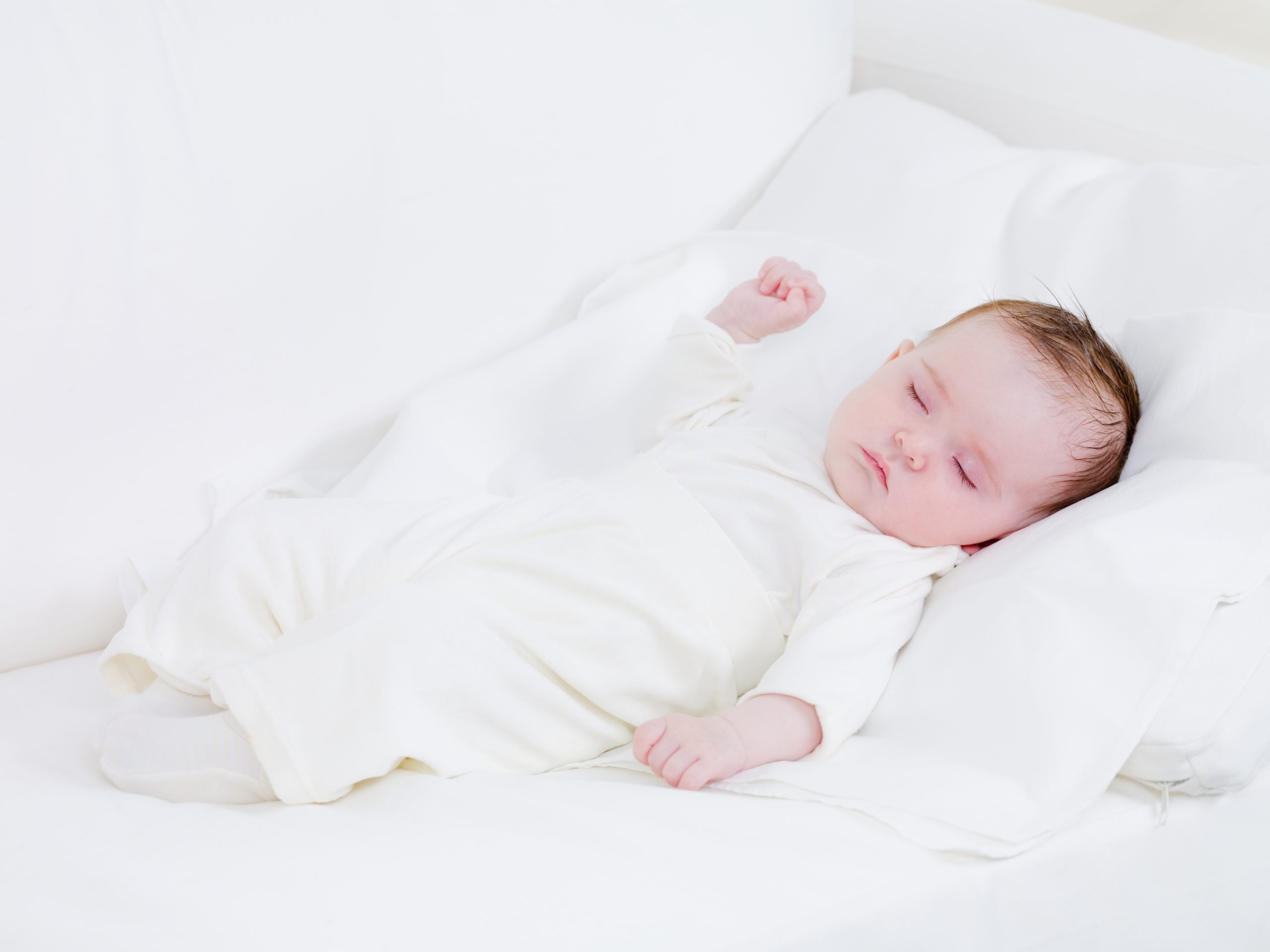 How to support infants with reflux to sleep better - Holistic Sleep Coaching